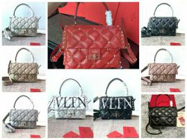 Picture of Valentino Lady Handbags _SKUfw124530140fw